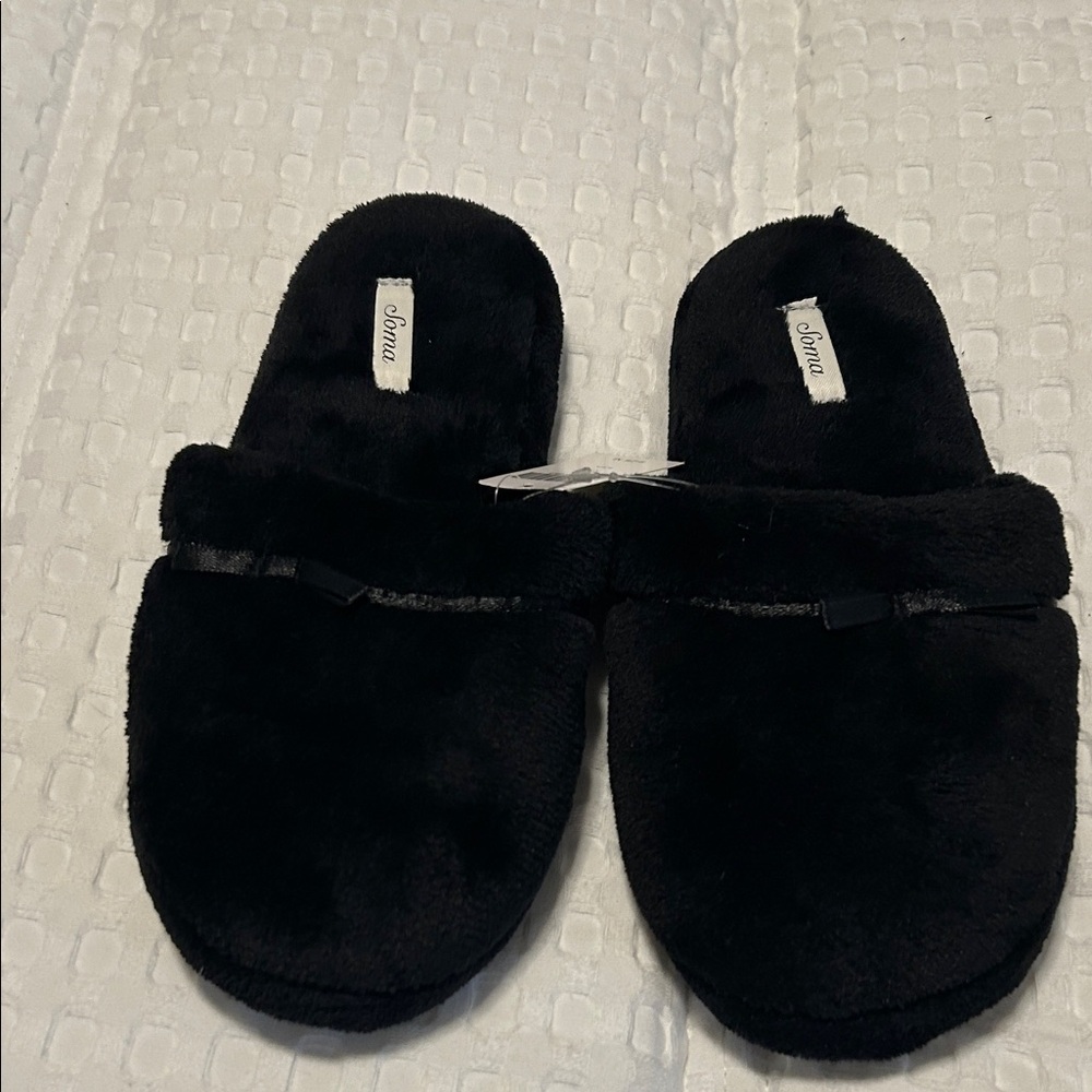 Soma Black Plush Slippers